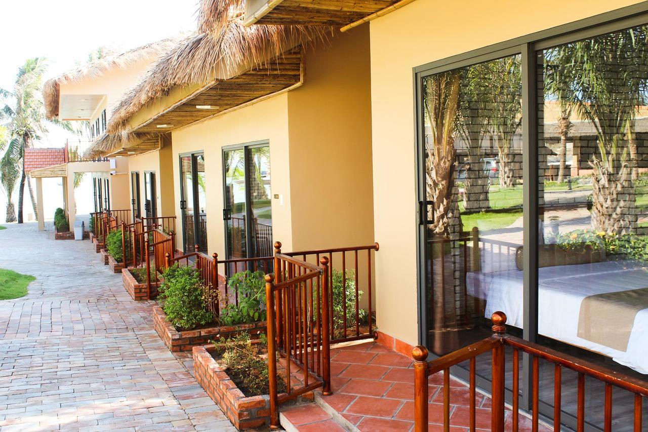 Eagles Beach Resort Phan Thiet Exterior foto