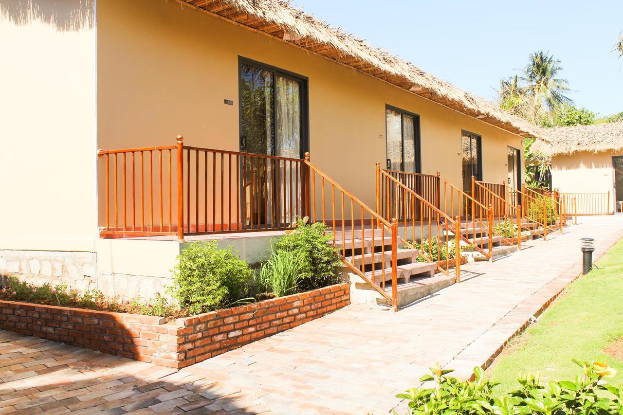 Eagles Beach Resort Phan Thiet Exterior foto